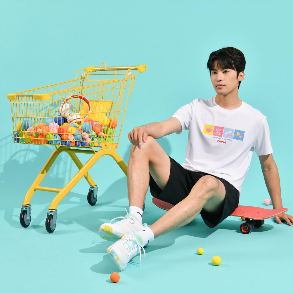 Li-Ning Футболка унисекс с круглым вырезом и графическим принтом серии Ping Pong, белая ATST031-2