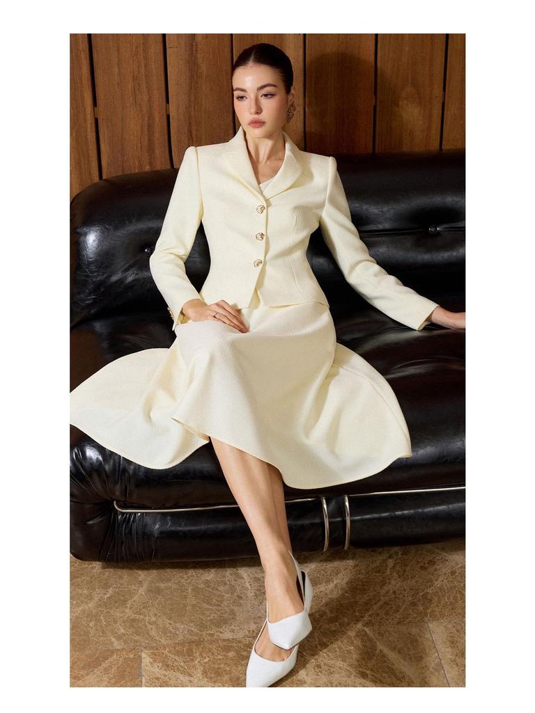 Костюм-тройка AD Audrey цвета off-white с микро-клеткой и жаккардовым узором, с юбкой-солнце, для проведения экзамена по искусству 2026 - Женская одежда