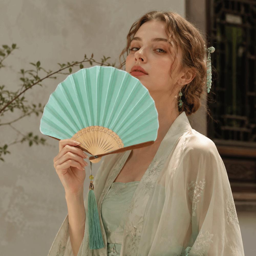 Light Green Mini Shell Fan Bamboo Frame Retro Handheld Fan Creative Dance Fan Girl Gift