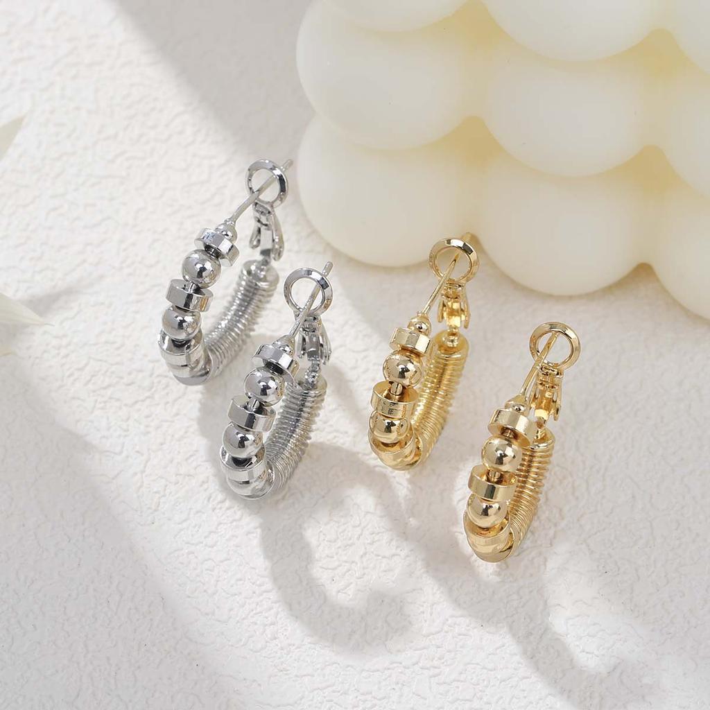 Преувеличенные персонализированные серьги в стиле панк, женские модные серьги для трансграничной внешней торговли, уникальные бисерные медные украшения для ушей