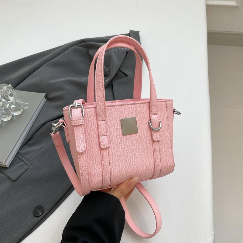 Korean version of trendy bucket bag women's 2025 summer new niche simple foreign style fashion single shoulder high value messenger bag