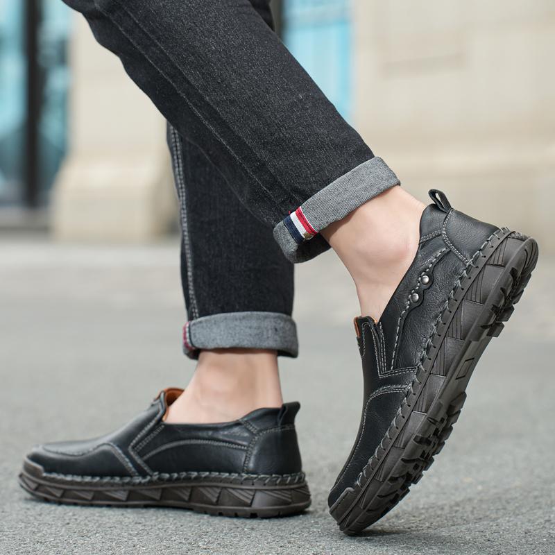 Мужские мокасины slip on модные легкие кожаные повседневные туфли 2024 новые весенние мужские кроссовки для прогулок на открытом воздухе мужские мягкие мокасины мужская обувь