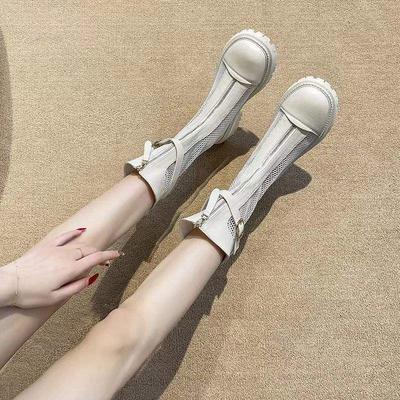 Ботинки мартинсы женские летние тонкие 2025 на высокой толстой подошве дышащие полые короткие ботинки средней высоты