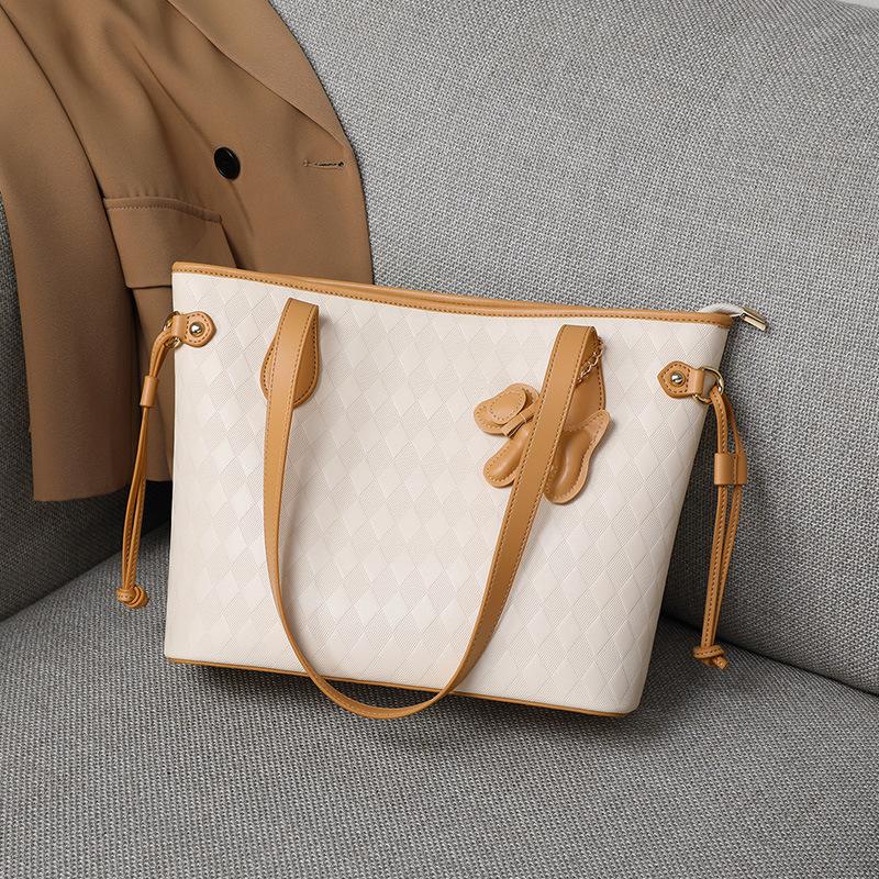 Women's bags, shoulder bags, handbags, new autumn and winter niche designs, high-end versatile casual bags and luggage