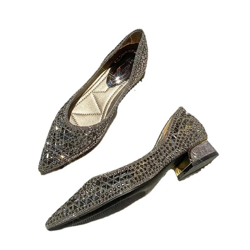 Glitter Sequins Pumps Woman Bling Diamonds Shoes Crystal Rivet Ladies Party Dress Pointy Toe Elegant Flat Bottom Loafer 2024