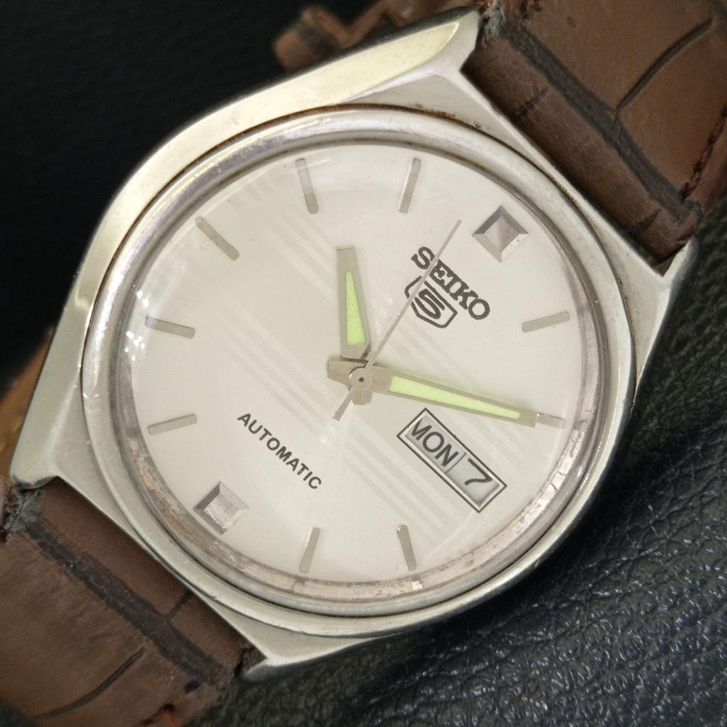 AUTOMATIC VINTAGE SEIKO 5 JAPAN 6309A MENS SILVER COLOR DIAL WATCH A701208-5 R206a-a701208