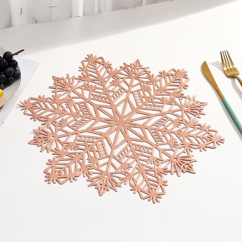 Снежинка ПВХ Рождественский Плейсмат - Горячее тиснение Рождественское украшение стола для западных ресторанов
