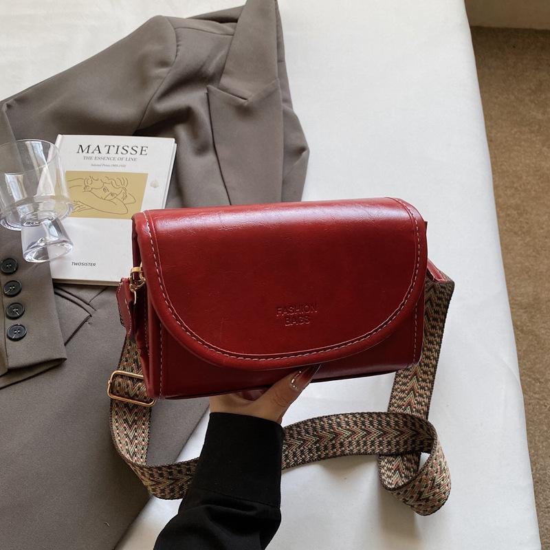 Простой ретро модный тренд универсальная повседневная широкая плечевая лямка удобная плечевая сумка-мессенджер маленькая квадратная сумка женская сумка