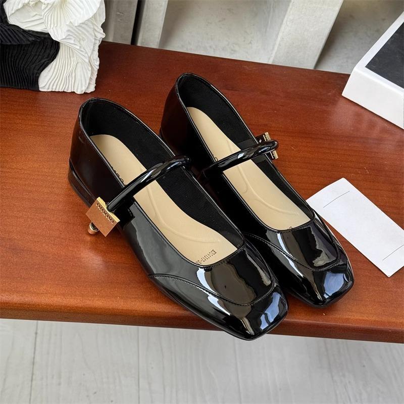 Fashionable and Comfortable Spring Round Head One Strap Mary Jane Shallow Mouth Red Single Shoes Female