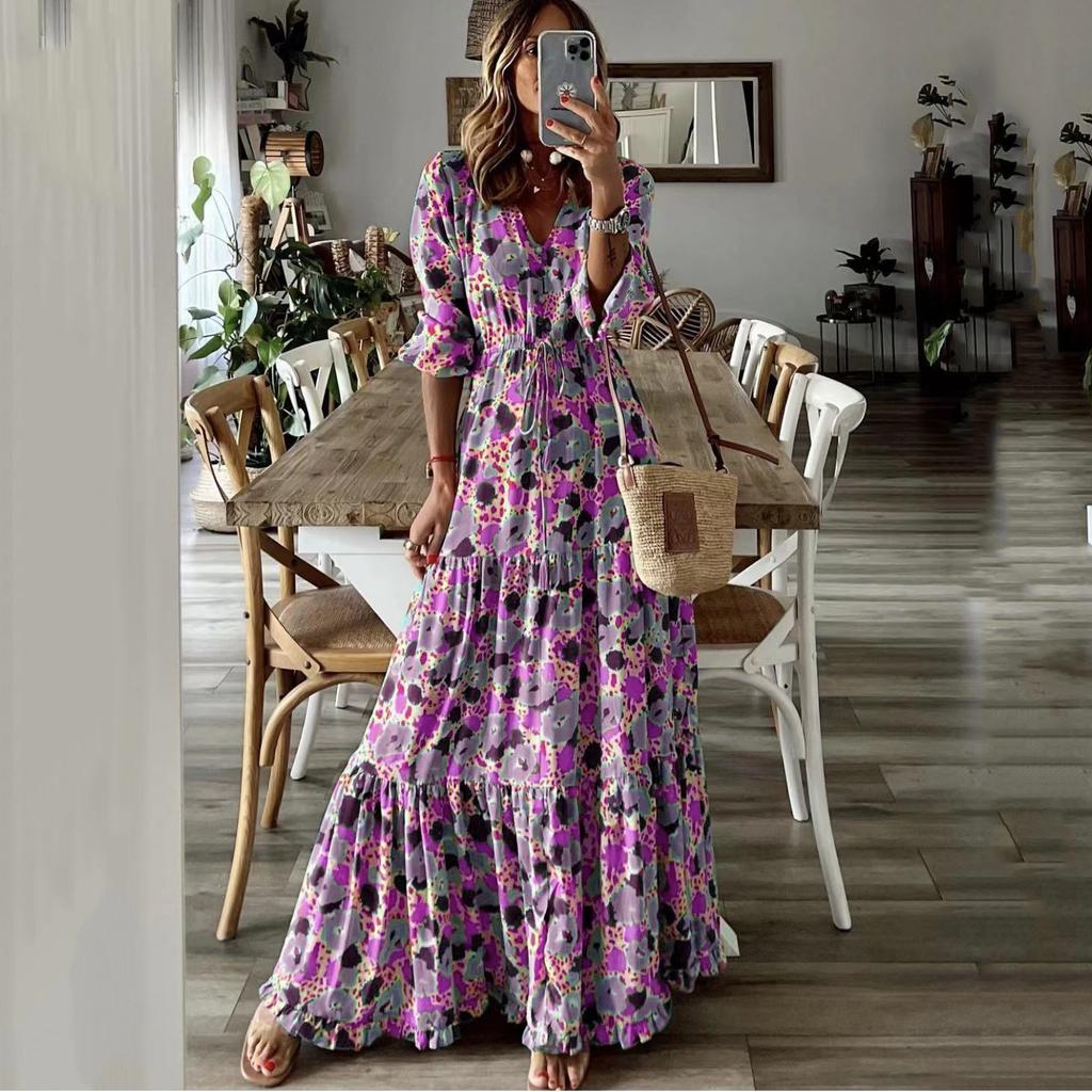 2025 Summer New Women's Temperament Vacation V-neck Printed Pendulum Long Dress
