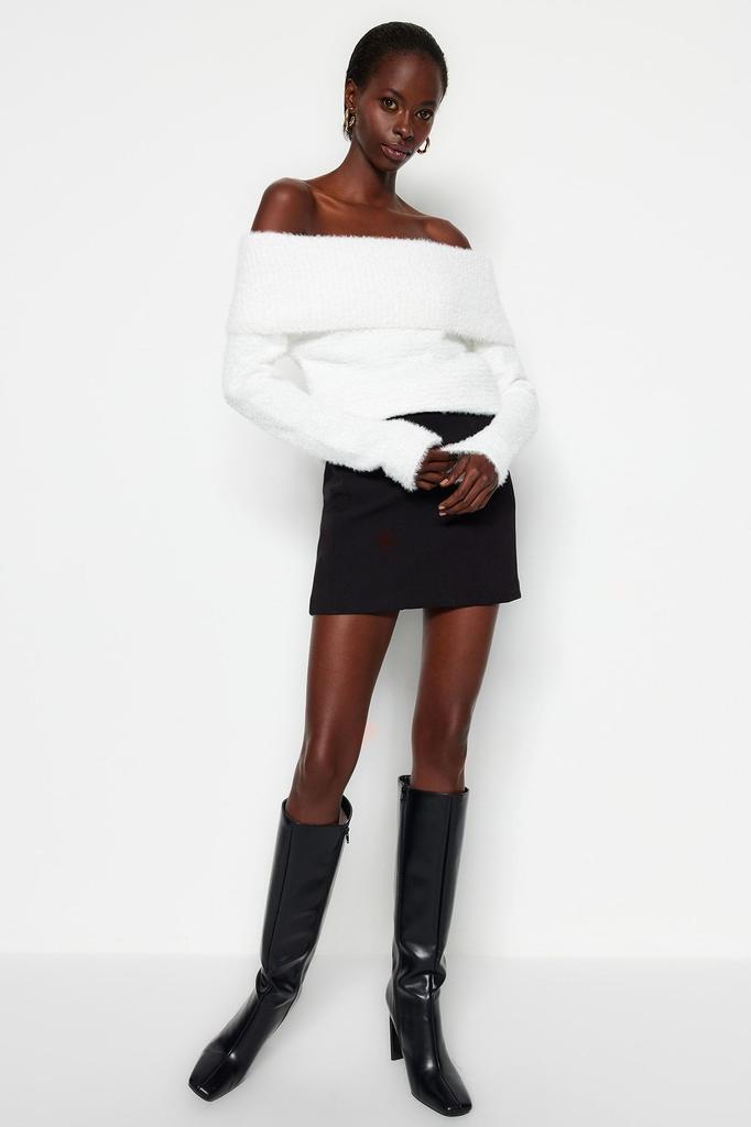 Women's Elegance Style Sweater Powder Carnen Collar Hairy Beard Yarn Knitwear Sweater