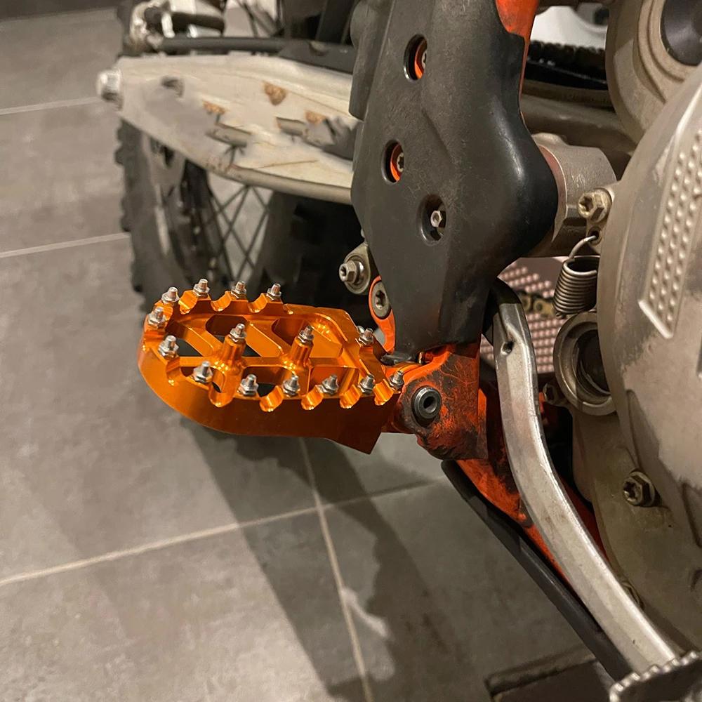 Footrest Footpeg Foot Pegs For KTM SX SXF EXC EXCF XC XCF XCW SX-F EXC-F 125 150 250 350 450 500 For Gas Gas MC EC For Husqvarna