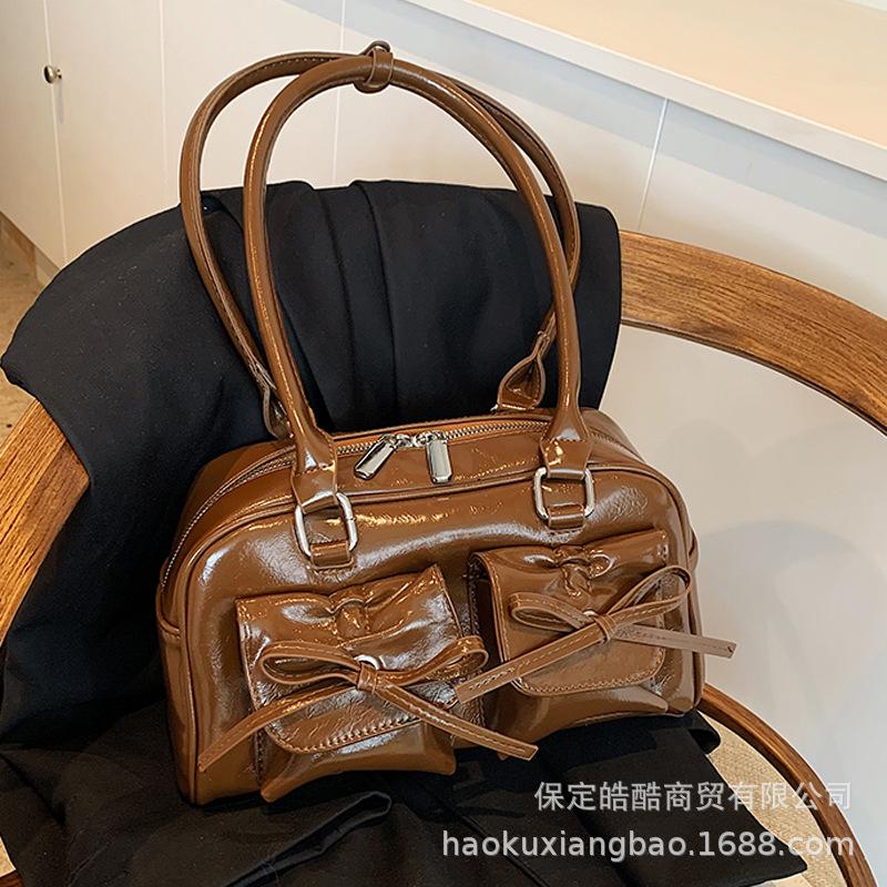 Сумка под мышкой Bow Spice Girl Женская 2025 Новая летняя сумка-тоут На плечо Сумка-боулинг Подушка Сумка для поездок