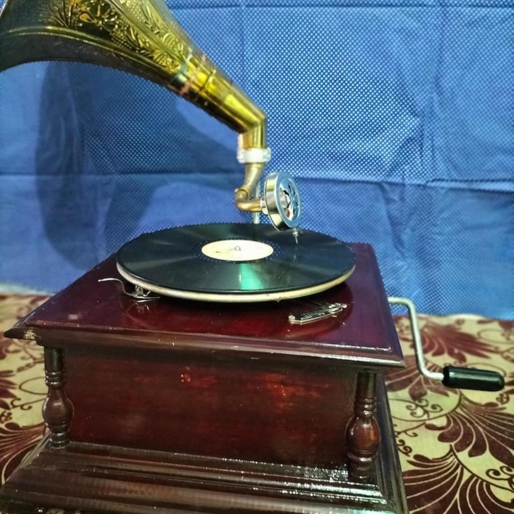 HMV Антикварный граммофон: Полностью функциональный рабочий фонограф - заводной проигрыватель пластинок - коллекционный домашний декор граммофон лучший подарок ему или ей