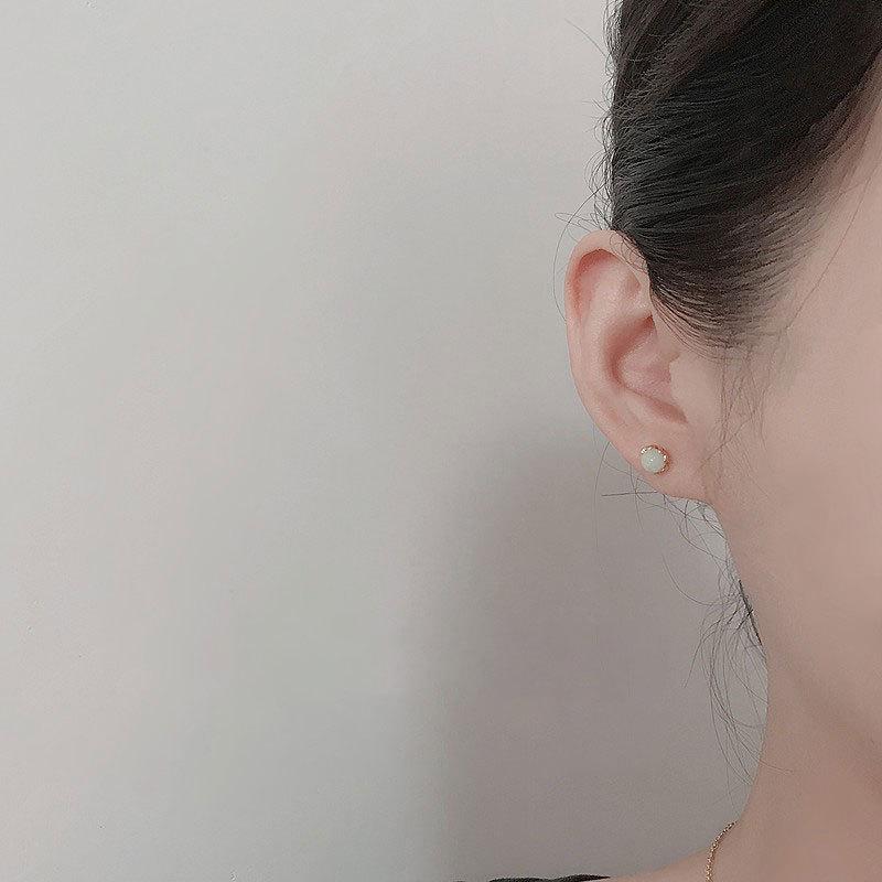 Серьги из натурального нефрита для женщин, маленькие, универсальные и высококачественные серьги из нефрита для путешествий, корейская версия