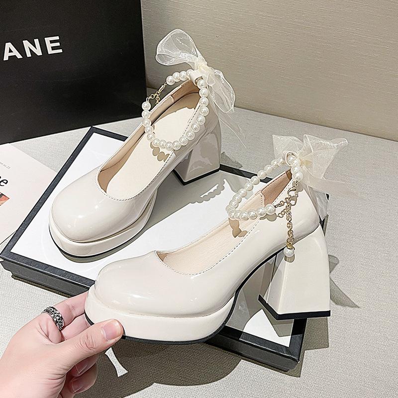 Французские женские туфли на платформе туфли Мэри Джейн женские 2025 новые толстые высокие каблуки нежные и милые жемчужные туфли с одним словом на ремне одинарные туфли