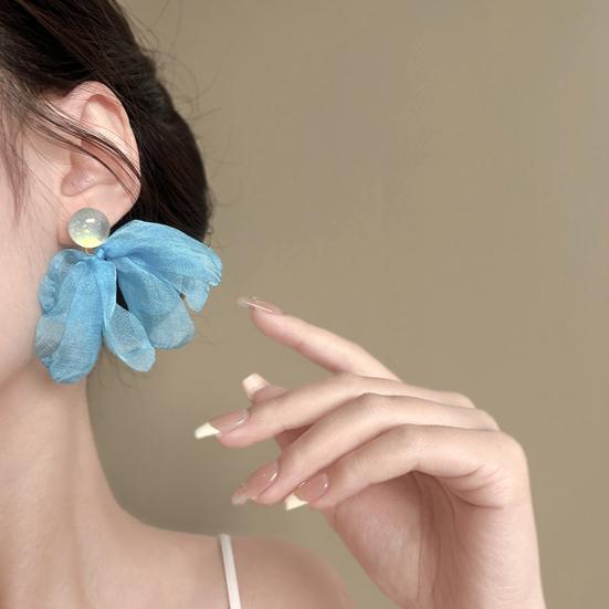 Women Mesh Petal Drop Earrings Handmade Large Chiffon Floral Dangle Earrings Vintage Stud Earrings for Vacation Wedding