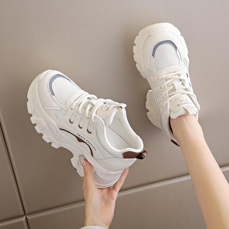 Модные женские вулканизированные туфли 202 Новый стиль Внутренний рост Увеличивающий Универсальный Повседневный Толстая подошва Спортивные женские туфли