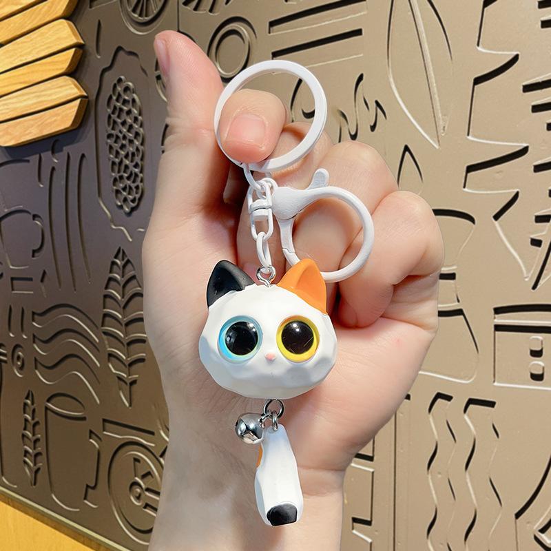 Japanese Style Cartoon Cat Keychains Artificial Resin Cat with Small Bell Girl's Keychains Gift for Friends