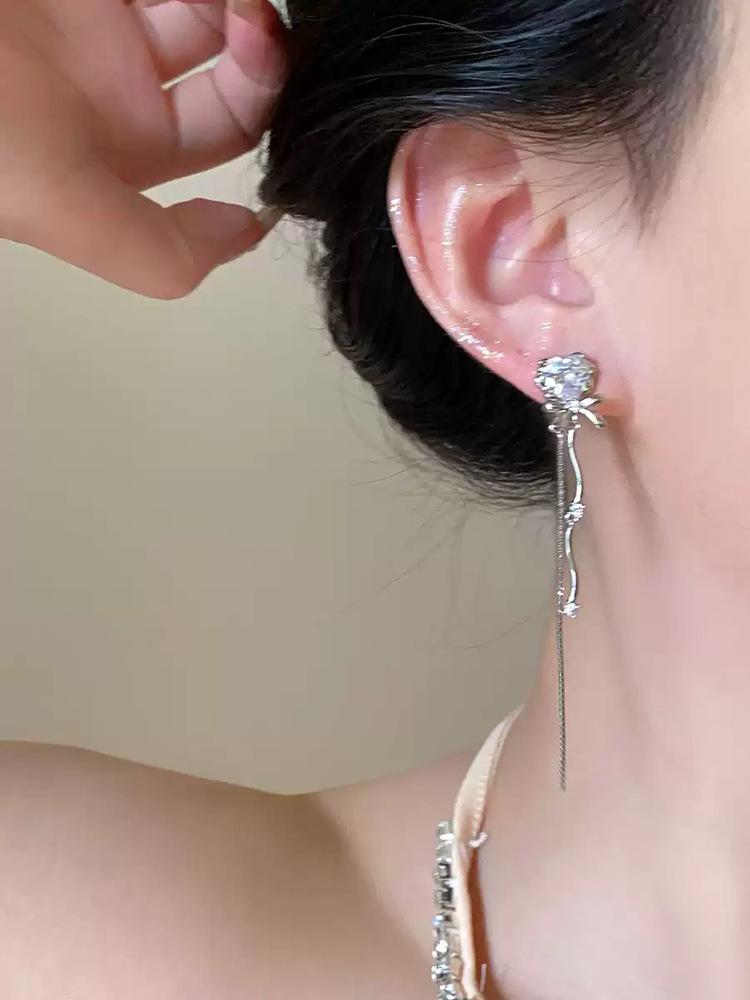 Mosquito coil disc ear clips~ Pink love zircon fringed earrings, fresh and sweet earrings, niche design long stud earrings.