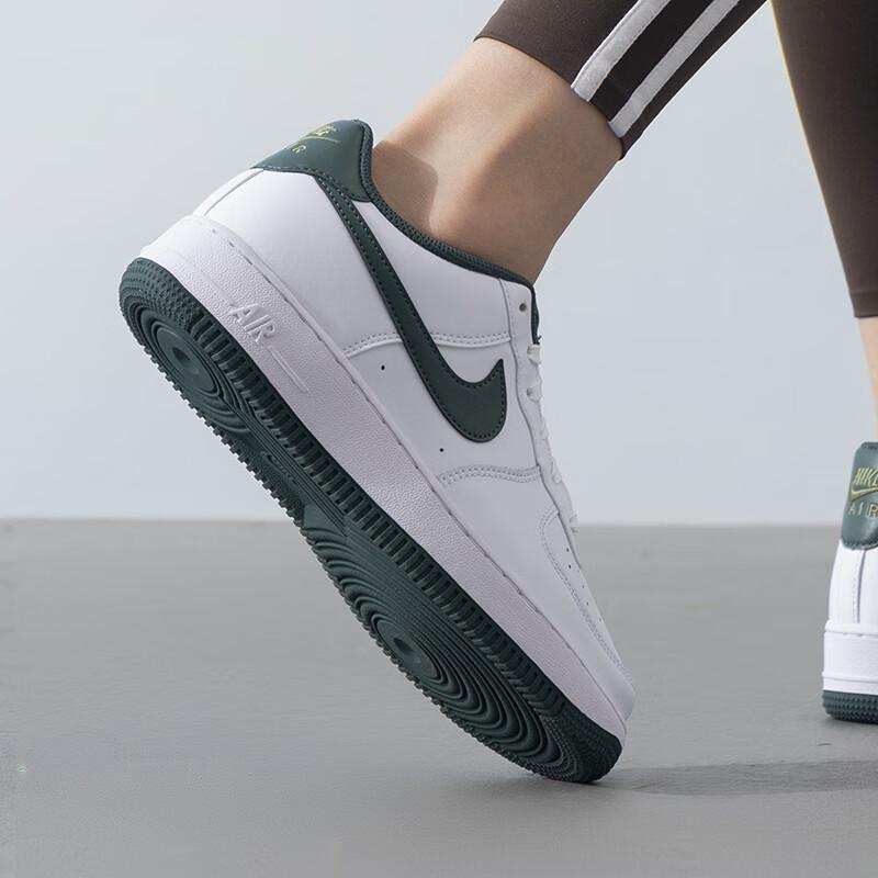 Nike Кроссовки Air Force 1 LV8 2 'Белый Темно-зеленый' GS FV5948-110