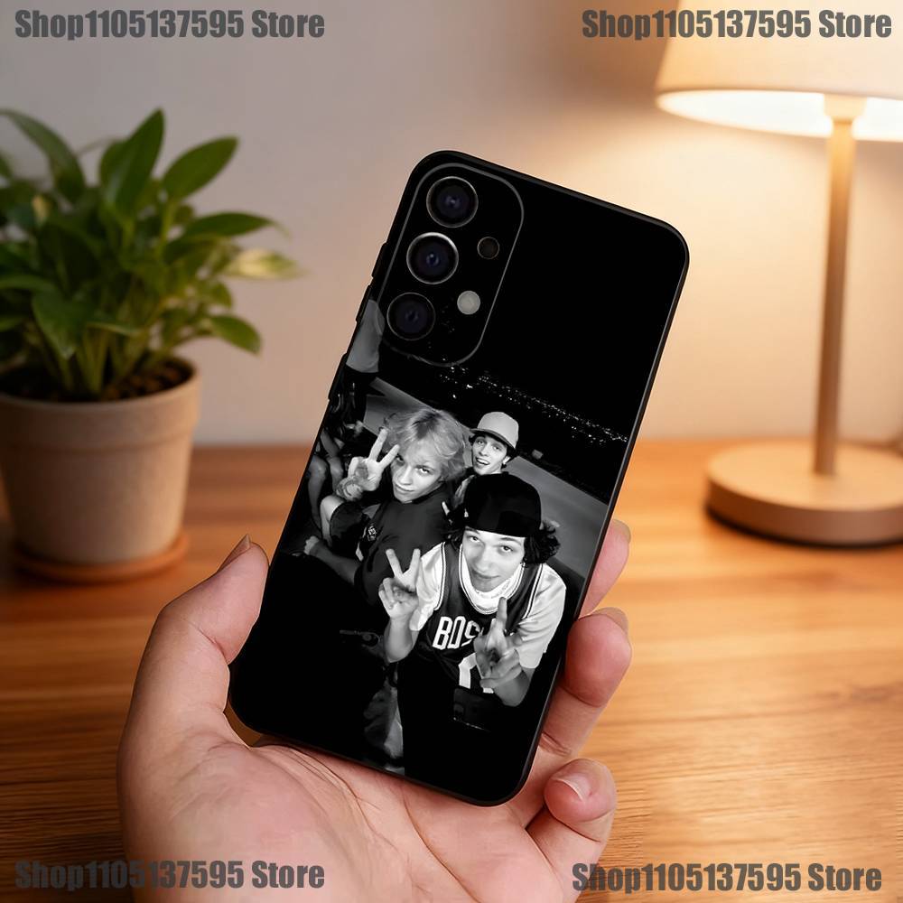 Чехол для телефона Sturniolo Triplets для Samsung S25, S24, S21, S22, S23, S30, Ultra, S20, Plus, Fe, Lite, 5G Черный