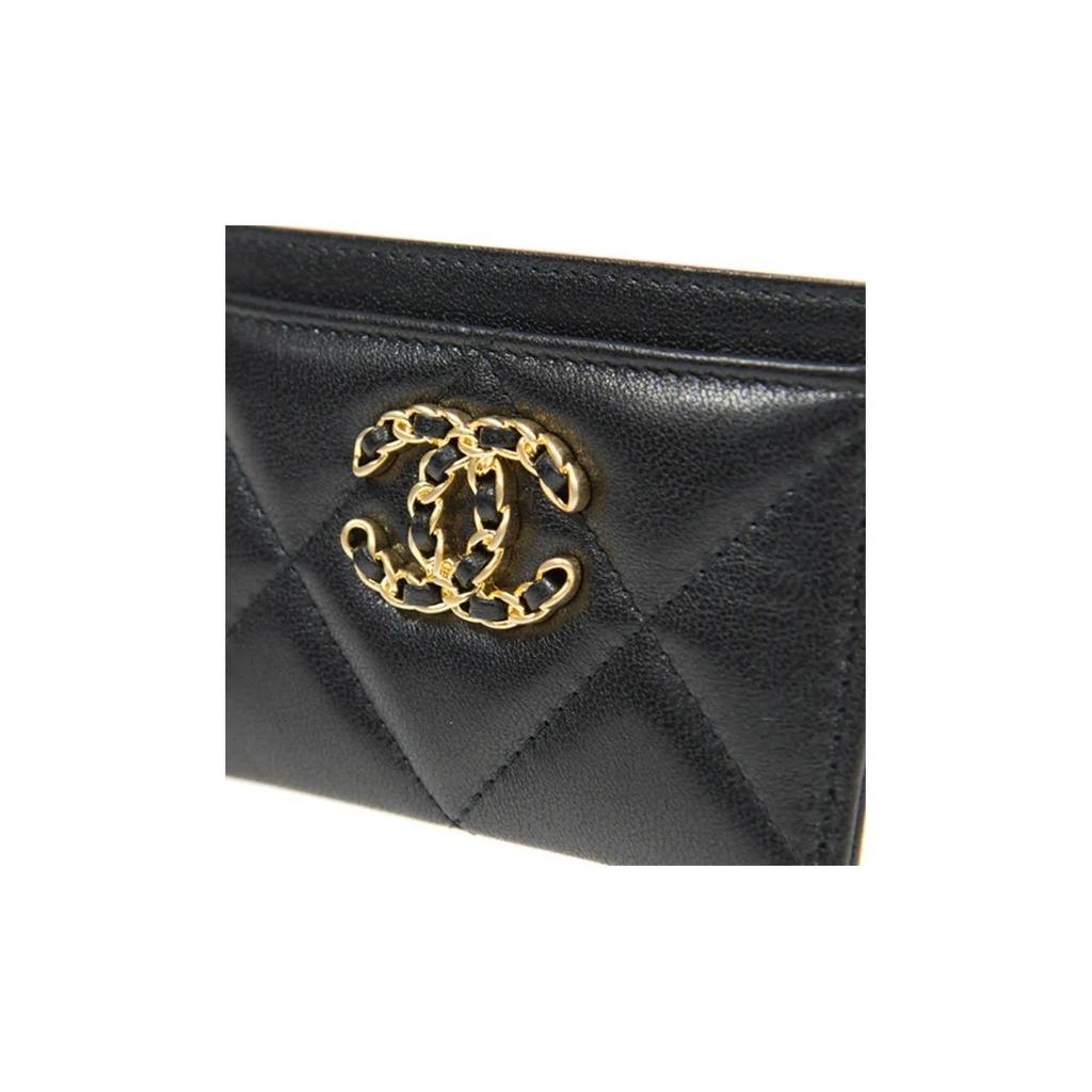 Chanel Сумка 19, украшенная металлическими элементами, ромбовидная стежка, кожа ягненка, кошелек-кардхолдер, женский стиль, черный.