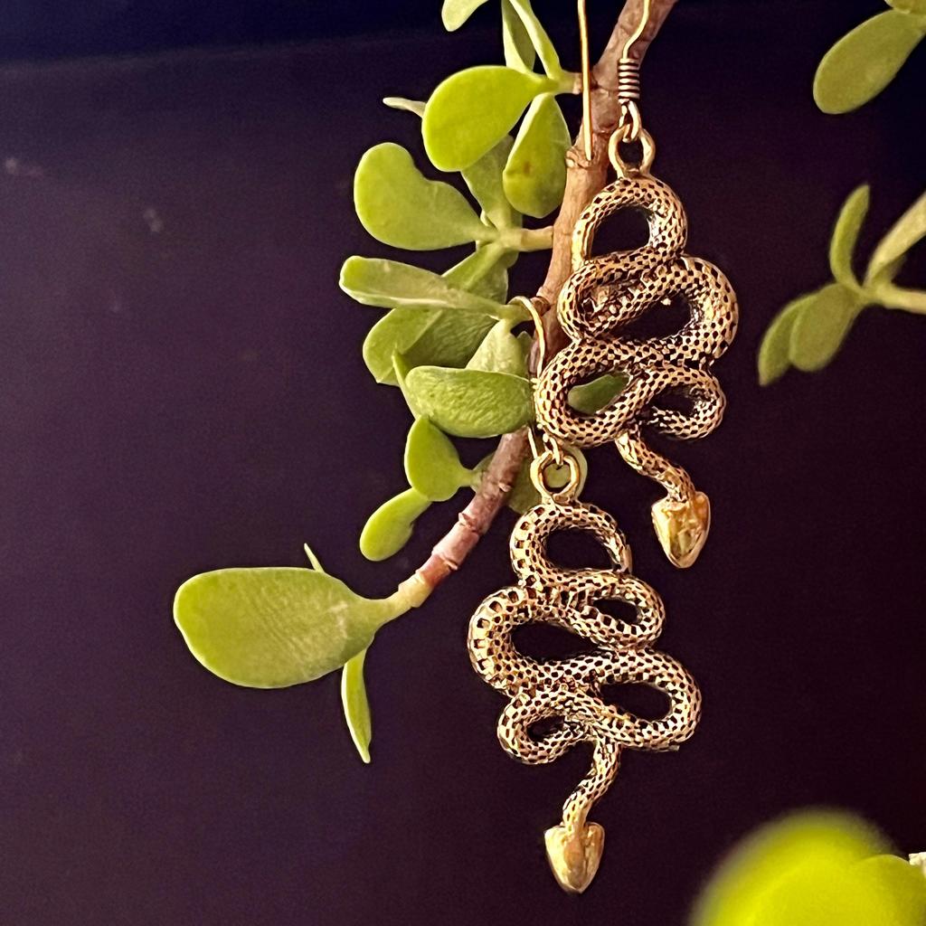 Серьги-змеи, серьга-кобра, серьга-питон, серьги-кольца со змеями, подарок, длинные серьги, латунная серьга-змея, змеиные украшения