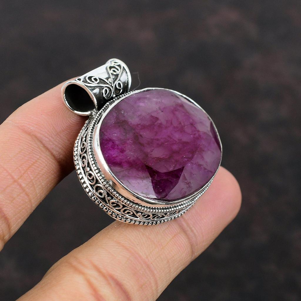 Граненый Кашмирский рубиновый кулон Подвеска из настоящего драгоценного камня Подвеска из стерлингового серебра 925 пробы Винтажная подвеска ручной работы Овальный рубиновый ювелирный подарок Подарок на годовщину