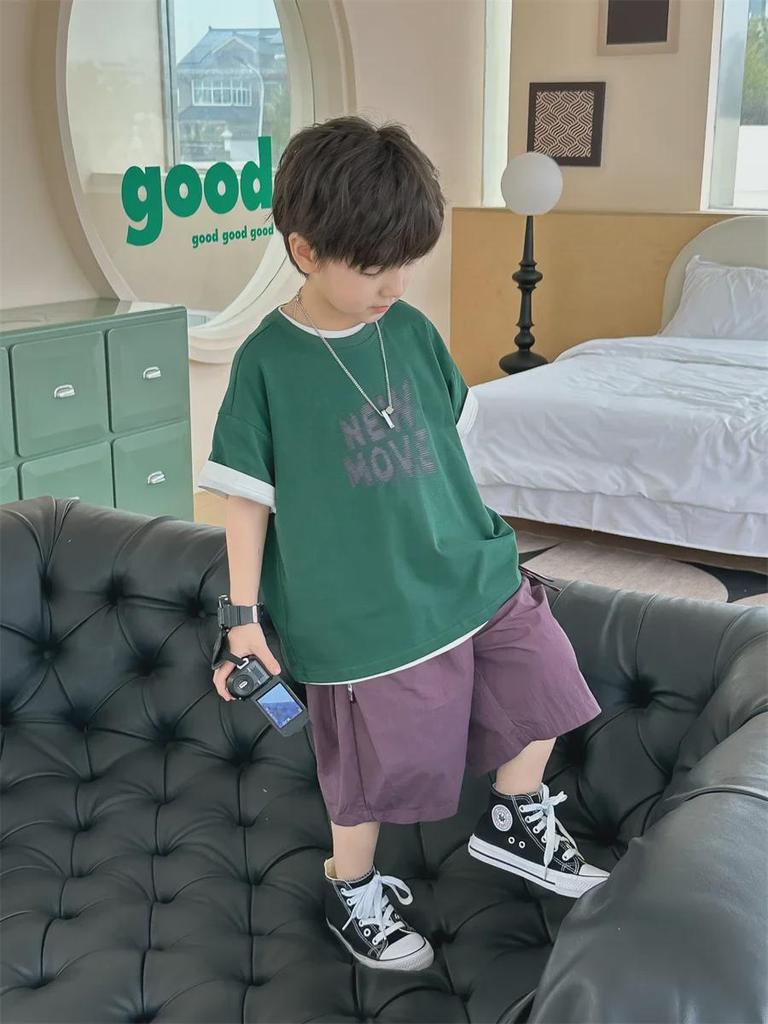 Летние футболки для мальчиков в корейском стиле 2025: Модные, удобные детские топы с коротким рукавом и принтом