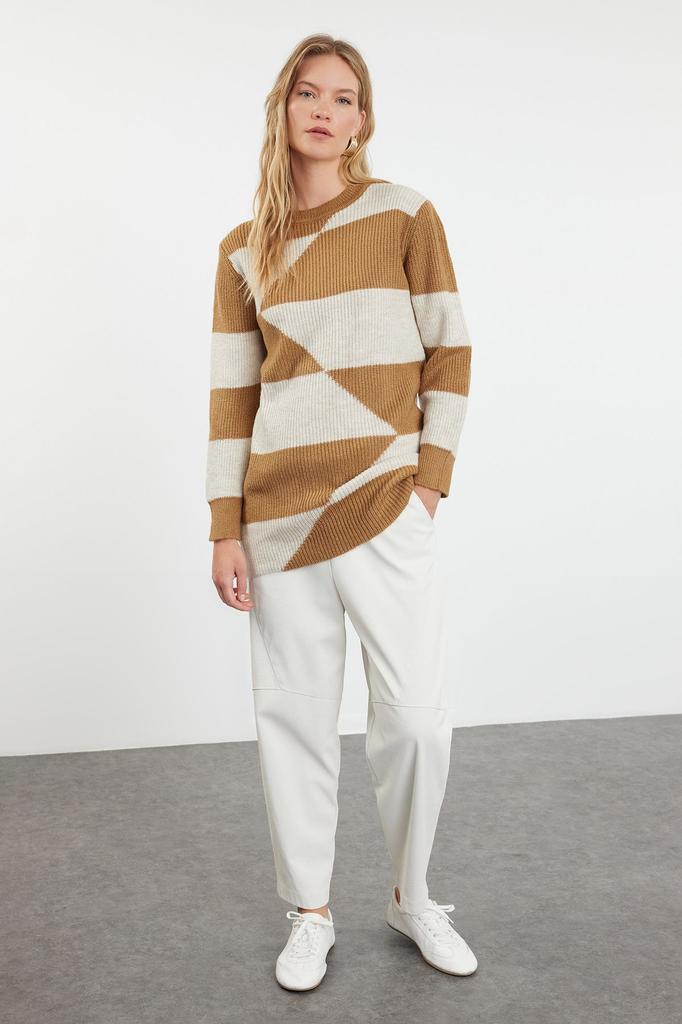 Women's Fashionable Stylish Hijab Sweater Camel Color Block Thessaloniki Knitted Soft Textured Knitwear Sweater