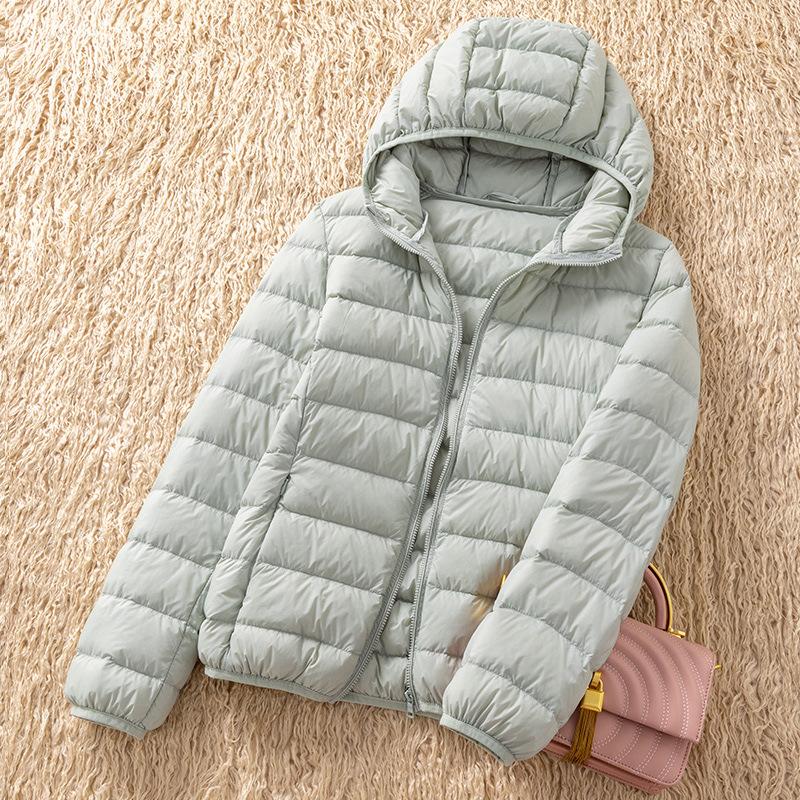Women's Lightweight Down Jacket Short Warm Fashionable Hooded Lightweight Fitted Outerwear