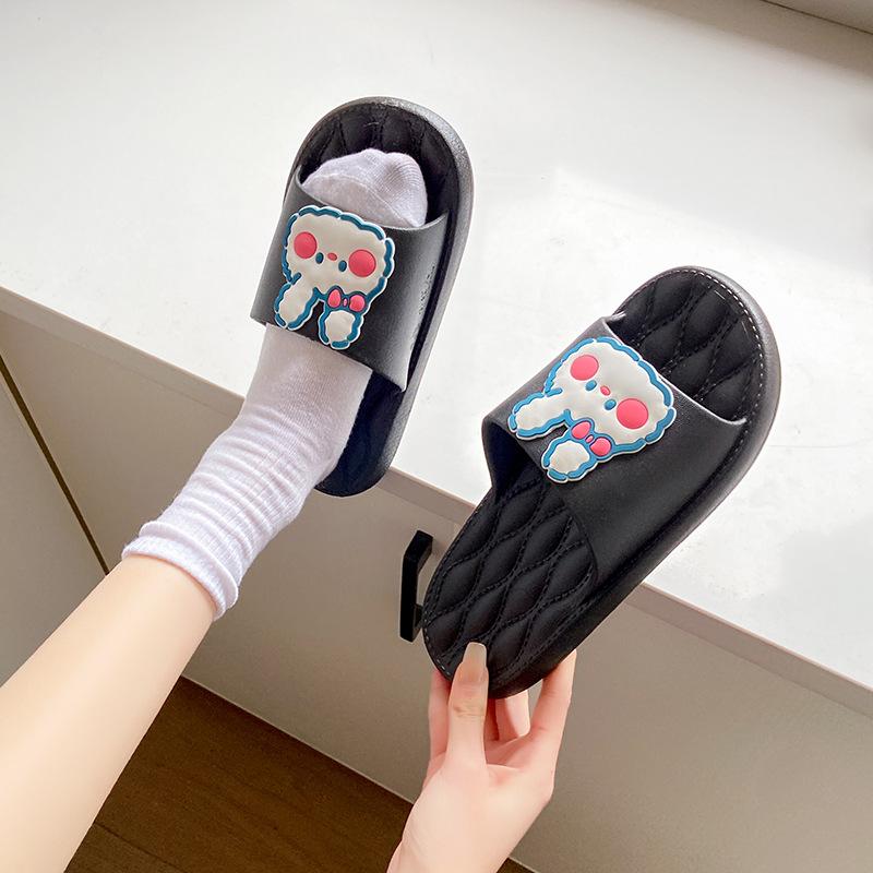 2025 новые тапочки женские для улицы дома для ванной нескользящие студенческие женские туфли мультяшный кролик мягкая подошва легкие сандалии