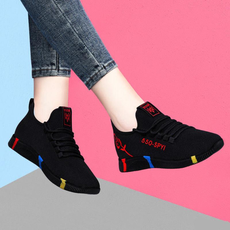 Spring/Summer Women's Fly Weaving Mesh Sports Shoes Thick Soled Lightweight Casual Shoes Running Shoes Student Shoes
