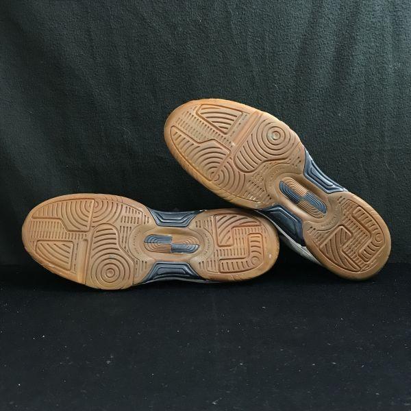 Asics Кроссовки для зала для гандбола волейбола бадминтона белые размер 29.0 см(ИСПОЛЬЗОВАЛ)