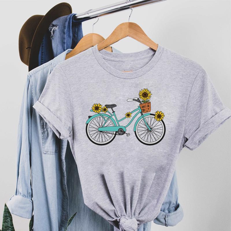 Женская футболка свободного кроя в стиле 90-х с графическим принтом в виде бабочек и вдохновляющим текстом