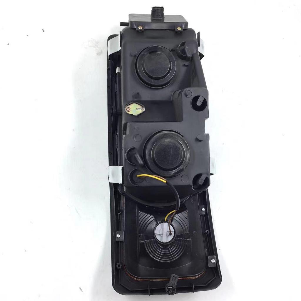 Shaanxi Auto Delong F2000 Crystal Pattern Xenon Headlight Assembly