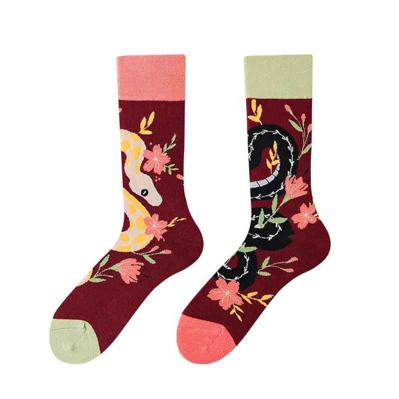 Creative and Fun Cartoon AB Trendy Asymmetric Mandarin Duck Men's and Women's Cotton Socks Medium High Socks