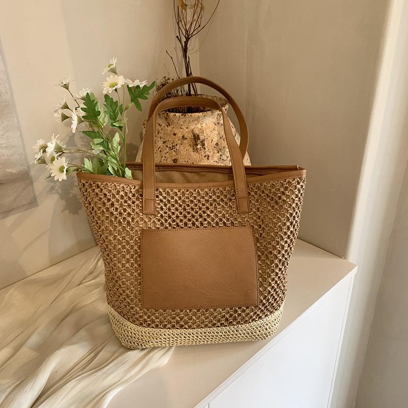 Summer Straw Woven Bag for Women New Large Capacity Woven Shoulder Bag Seaside Vacation Beach Commuter Tote Bag