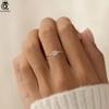 ORSA JEWELS Кольцо Вечность из 14-каратного золота с ААА Искрящимся Квадратным Цирконием Багетная Оправа Размер 5/6/7/8 Повседневное Ношение APR36