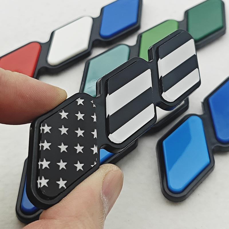3 Colors Grille Badge Tri Colors Emblem For Toyota Tacoma Tundra 4Runner Highlande Rav4 Air Inlet Grille Auto Car Accessories