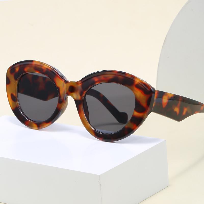 Trend Oval Cat Eye Sunglasses For Women Fashion Luxury Brand Star Decorative Ladies Sunglasses Eyewear Retro Shades Popular