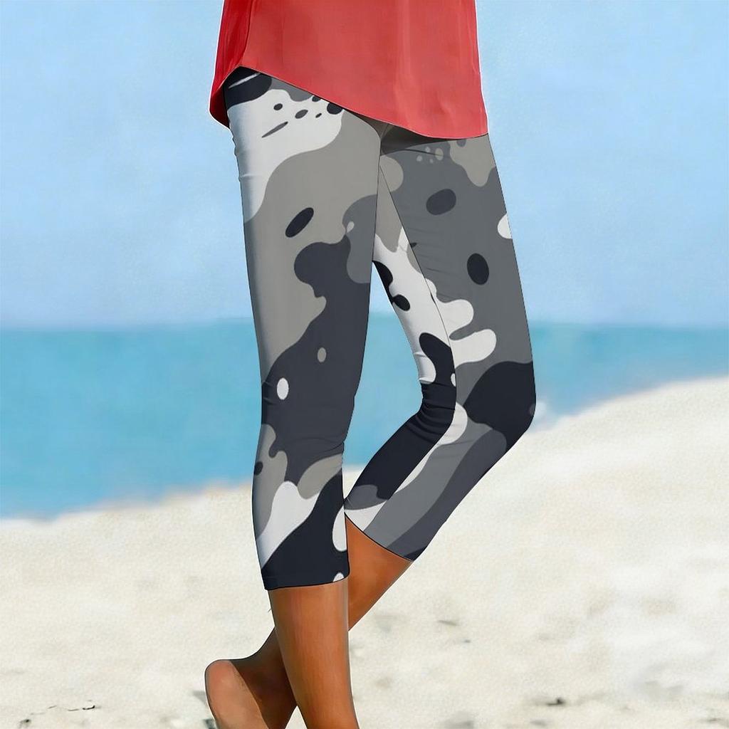 Women Plus Size Grey Black White Camouflage Printed Fitted Capri Leggings