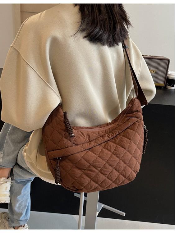 2025 Горячий стиль Аргайл Сумка-пельмень через плечо для женщин - Модный осенне-зимний дизайн