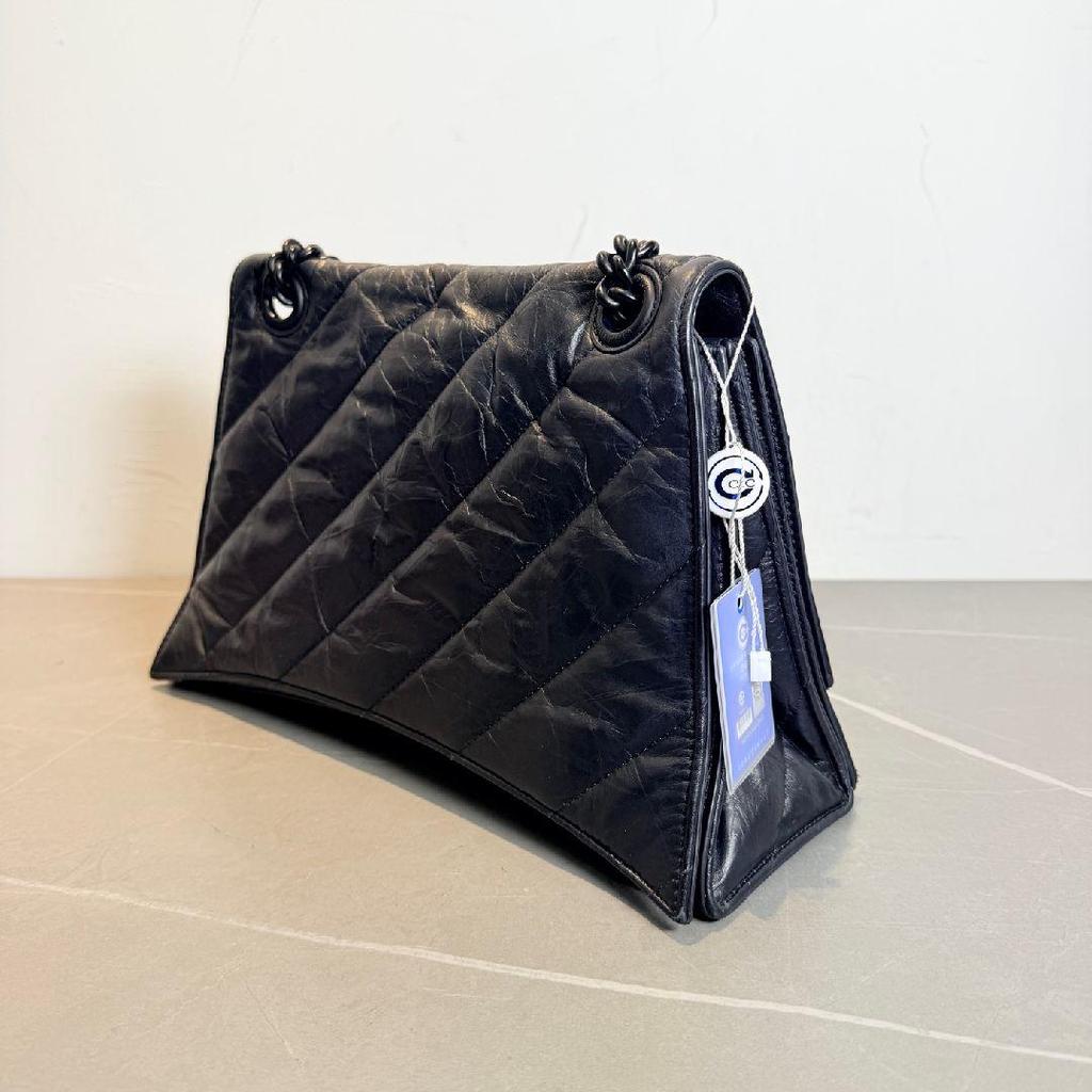 [Pre-Owned] Crush Matte Pillow Bag Niki Bag Leather Chain Shoulder Bag Medium - Excellent #P0NRN7