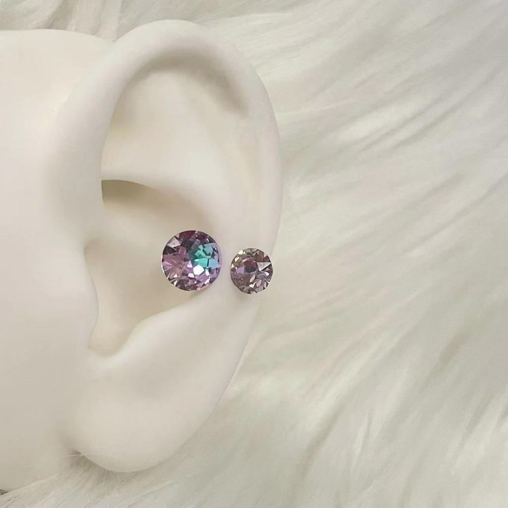 Серьги-кольца из цветного титана в форме подковы с двойными бриллиантовыми гвоздиками — сладкие и блестящие ювелирные изделия Cochlear