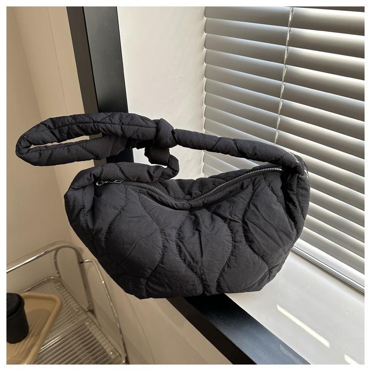 Модная пуховая сумка Весна Новая Оксфордская ткань Стеганая сумка-пельмень Однотонная сумка через плечо Сумка кроссбоди Женщины