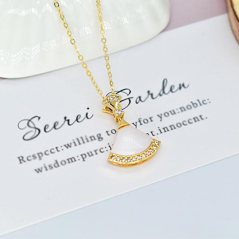 Opal Small Skirt Necklace Female Simple Style Exquisite Titanium Steel Collarbone Of The Same Style