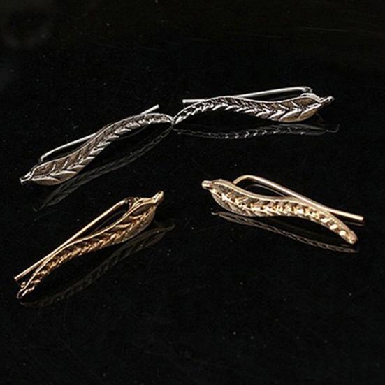 1 пара изысканных серег-гвоздиков в форме листа