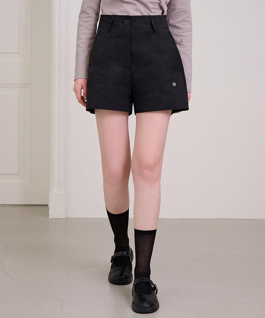 MICANE Find Stitch Shorts